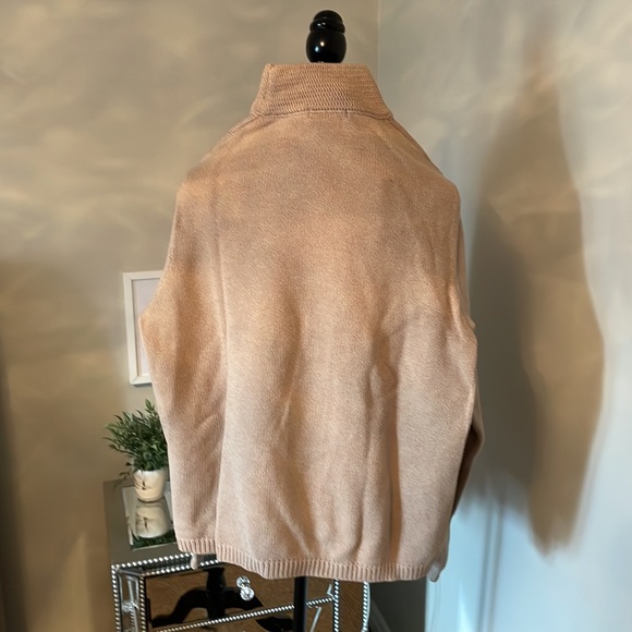 Toss on sweater and go … - Picture 4 of 4